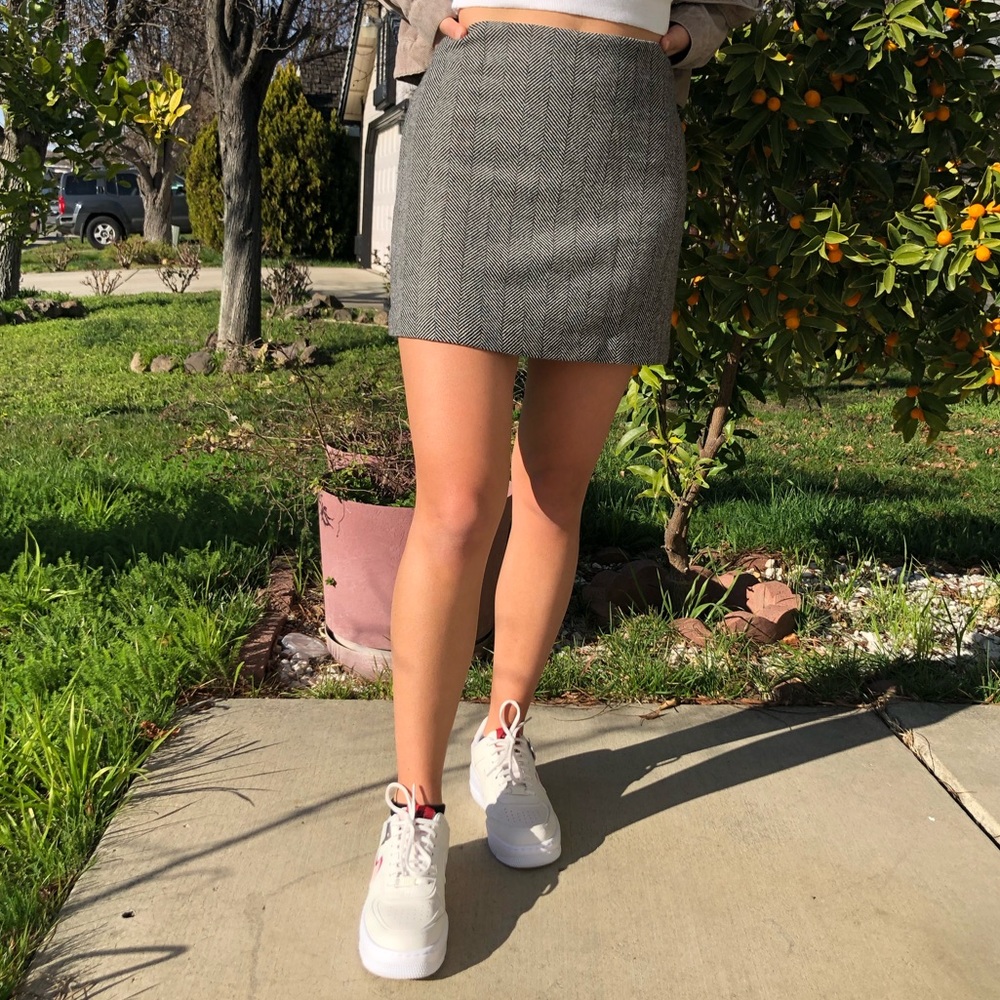 VINTAGE MINI SKIRT SIZE SMALL